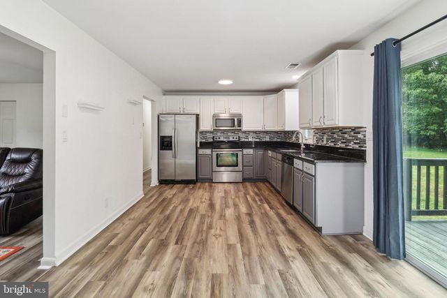 12 TURNER DR, Stafford, VA 22556