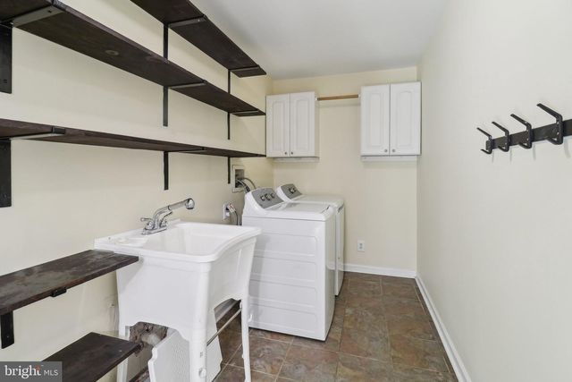 12 TURNER DR, Stafford, VA 22556