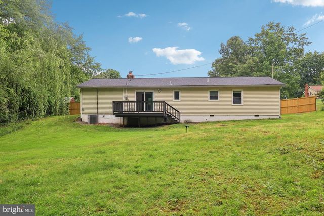 12 TURNER DR, Stafford, VA 22556