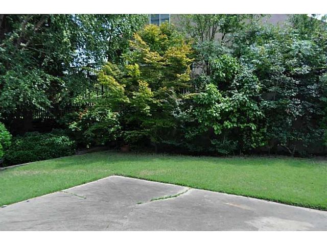 2702 Bridgegate Cove NE, Marietta, GA 30068