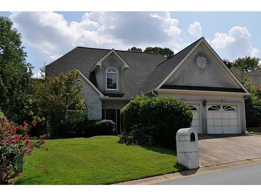 2702 Bridgegate Cove NE, Marietta, GA 30068