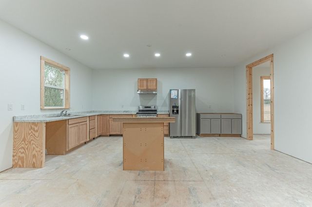 2077 County Road 408, Navasota, TX 77868