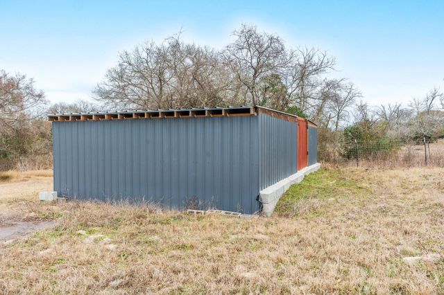 2077 County Road 408, Navasota, TX 77868
