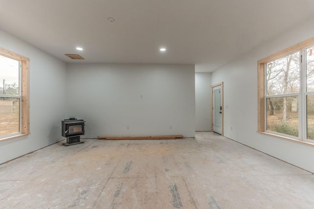 2077 County Road 408, Navasota, TX 77868