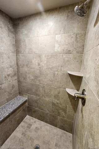 303 Devonshire Drive 7, Lapeer, MI 48446