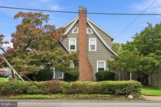604 S OAK LN S, Secane, PA 19018