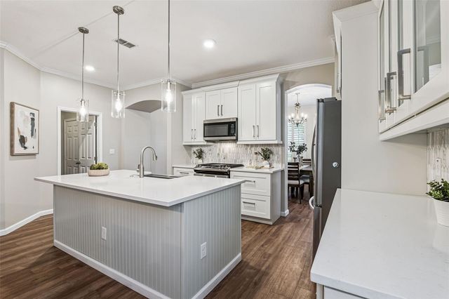 203 HERON POINT WAY, Deland, FL 32724