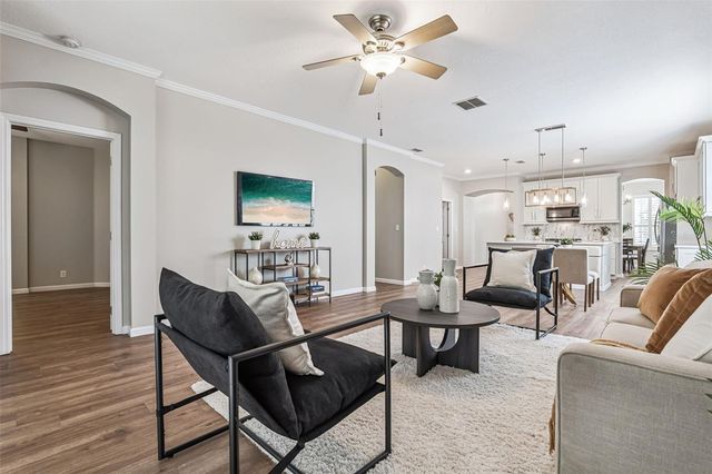 203 HERON POINT WAY, Deland, FL 32724