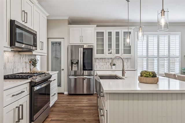203 HERON POINT WAY, Deland, FL 32724