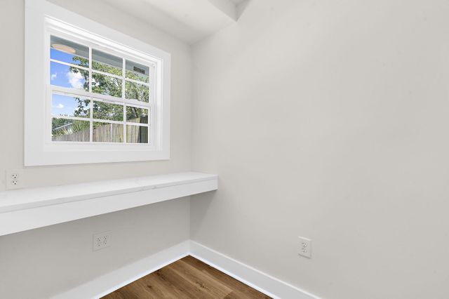 24 Blake Street B, Charleston, SC 29403