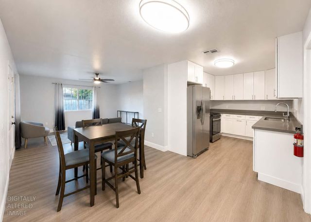 336 1st St, Livingston, CA 95334