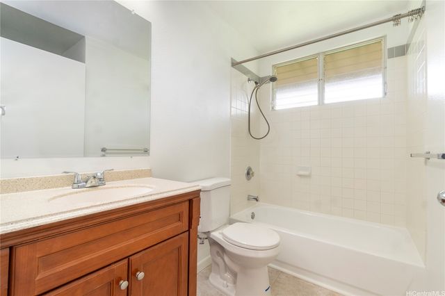 94-608 Lumiaina Street S201, Waipahu, HI 96797