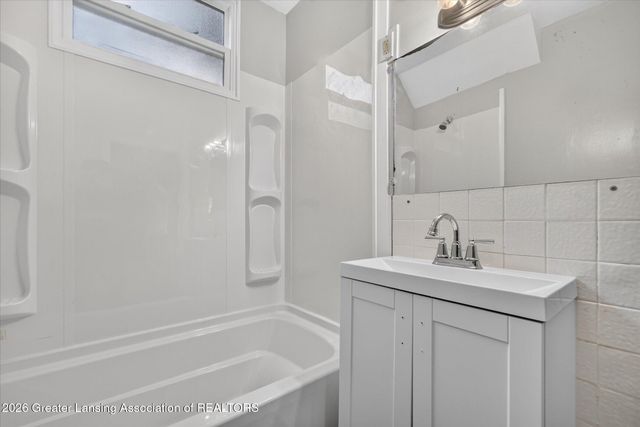 1919 Harding Avenue, Lansing, MI 48910
