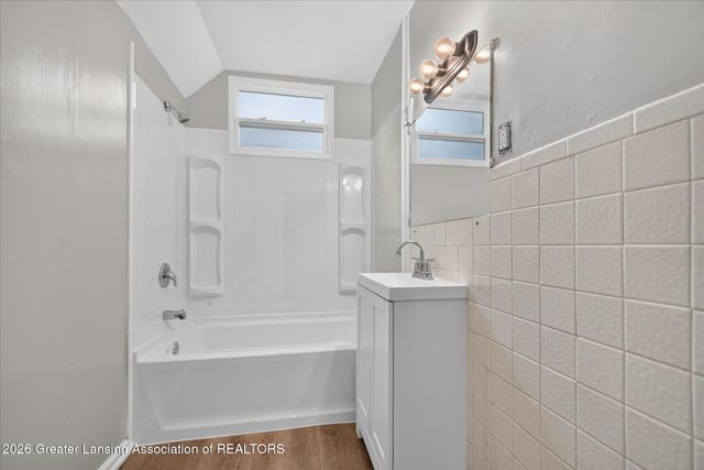 1919 Harding Avenue, Lansing, MI 48910