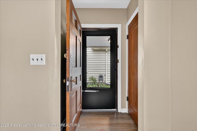1919 Harding Avenue, Lansing, MI 48910