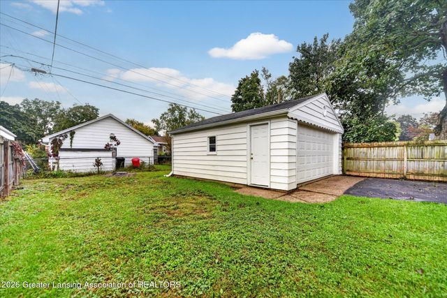 1919 Harding Avenue, Lansing, MI 48910