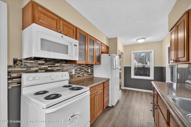 1919 Harding Avenue, Lansing, MI 48910