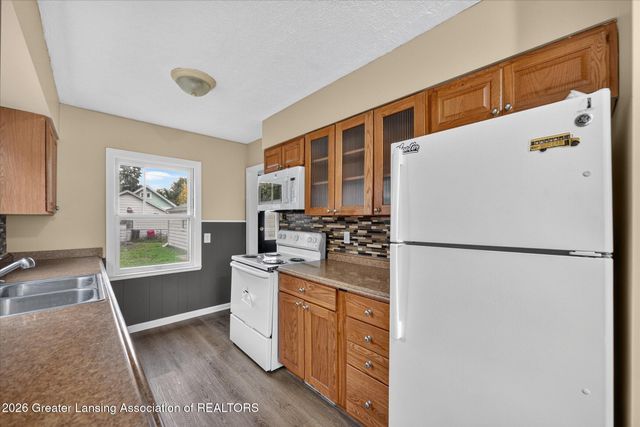 1919 Harding Avenue, Lansing, MI 48910