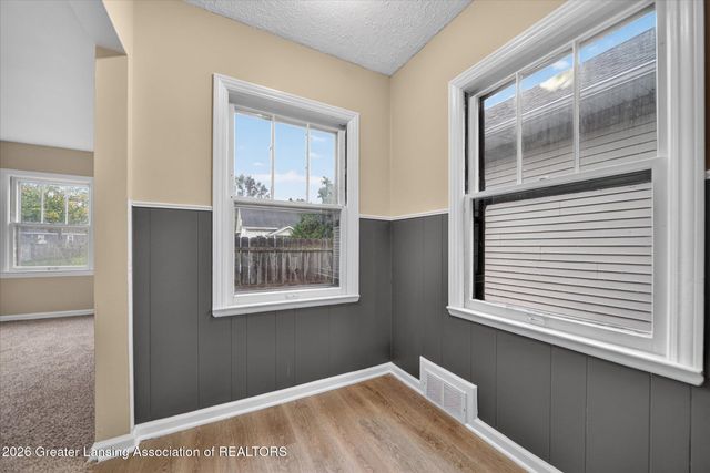 1919 Harding Avenue, Lansing, MI 48910