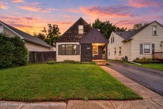 1919 Harding Avenue, Lansing, MI 48910