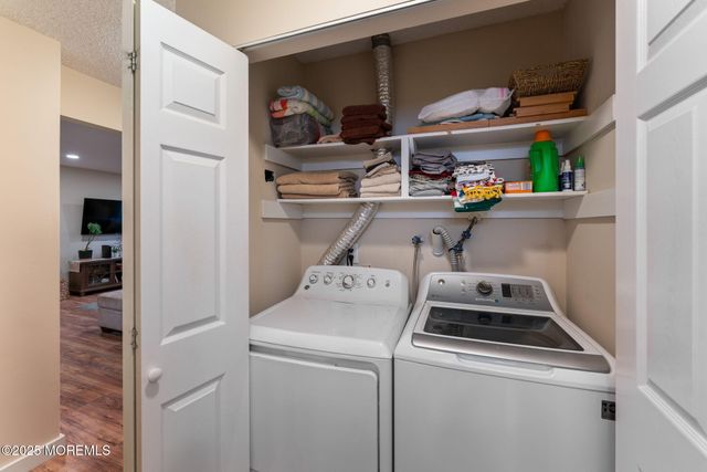 1403 Violet Lane, Jackson, NJ 08527