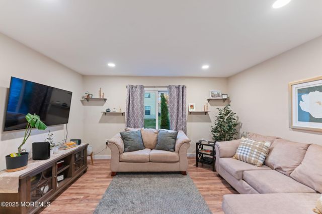 1403 Violet Lane, Jackson, NJ 08527