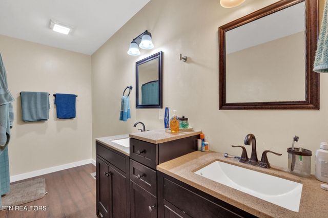 487 Kearney Rd, New Market, TN 37820