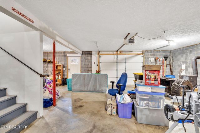 487 Kearney Rd, New Market, TN 37820