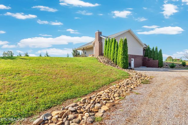 487 Kearney Rd, New Market, TN 37820