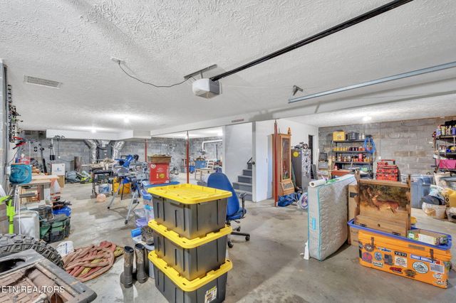 487 Kearney Rd, New Market, TN 37820