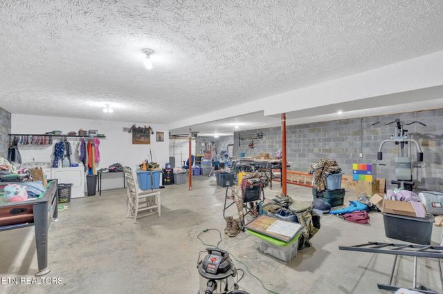 487 Kearney Rd, New Market, TN 37820