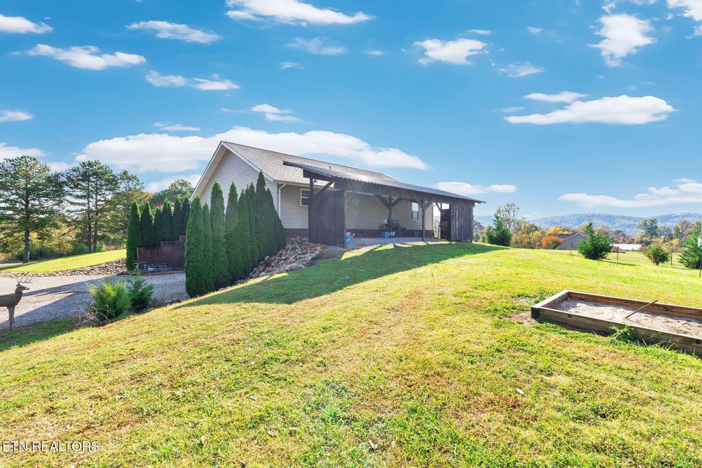 487 Kearney Rd, New Market, TN 37820