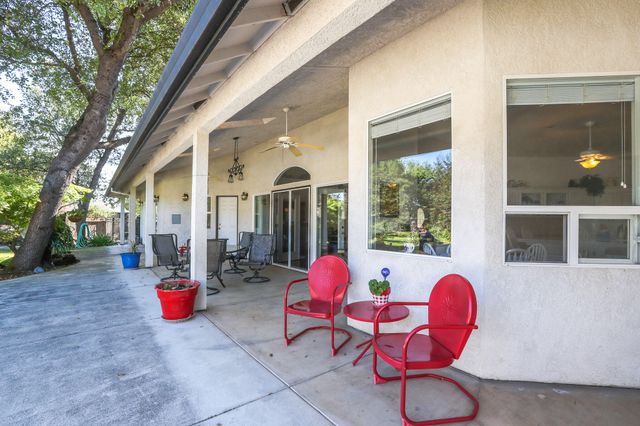 6639 Riata Drive, Redding, CA 96002