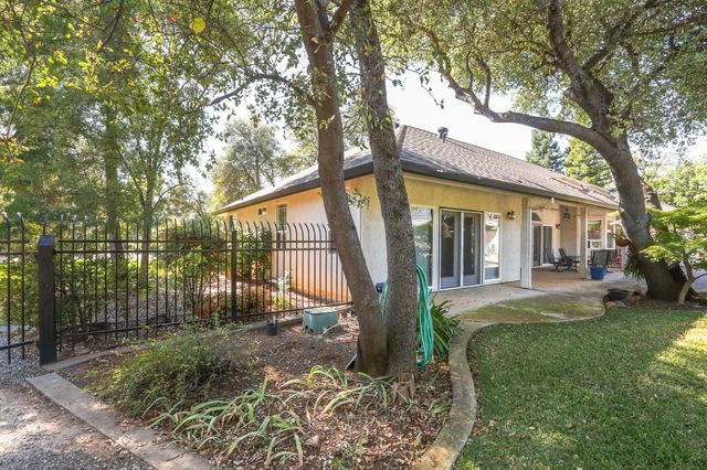 6639 Riata Drive, Redding, CA 96002