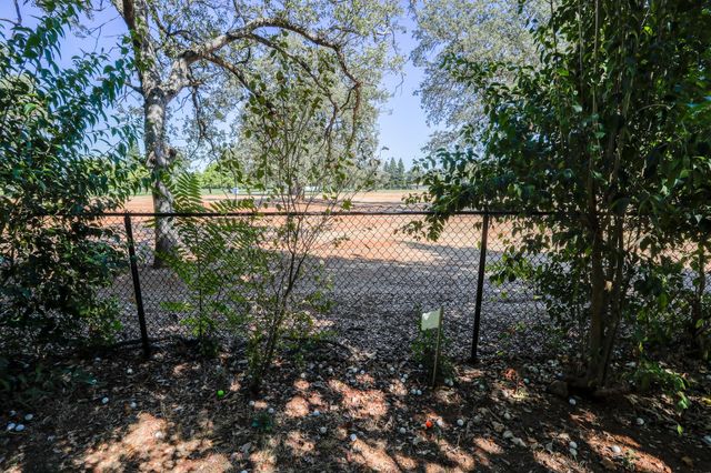 6639 Riata Drive, Redding, CA 96002