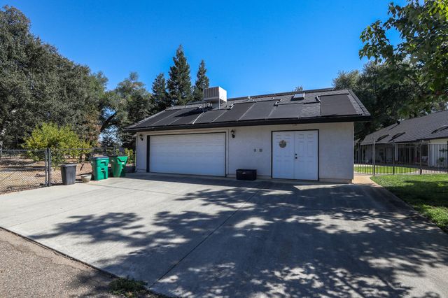 6639 Riata Drive, Redding, CA 96002
