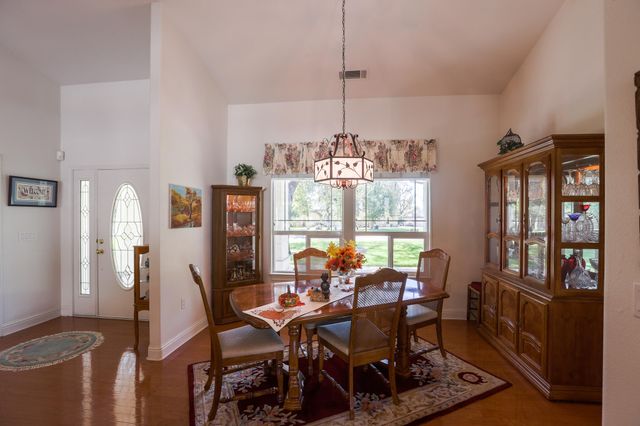 6639 Riata Drive, Redding, CA 96002