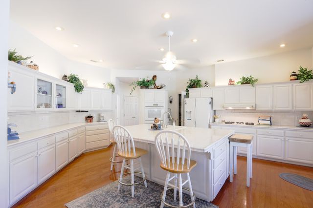 6639 Riata Drive, Redding, CA 96002