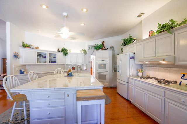 6639 Riata Drive, Redding, CA 96002