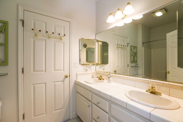 6639 Riata Drive, Redding, CA 96002