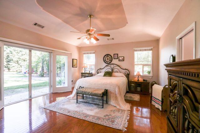 6639 Riata Drive, Redding, CA 96002