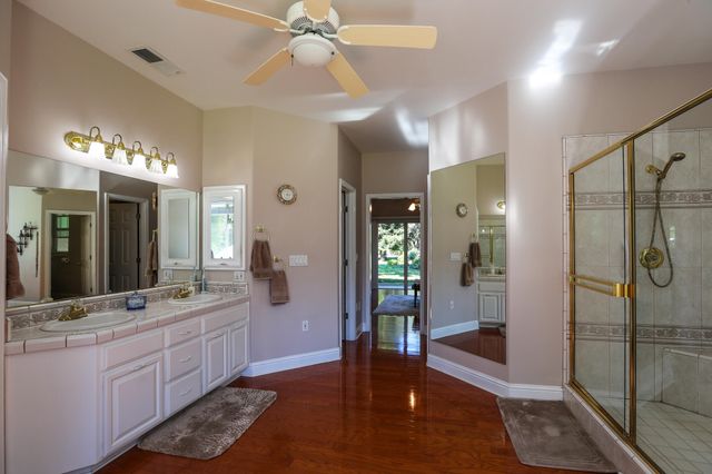 6639 Riata Drive, Redding, CA 96002