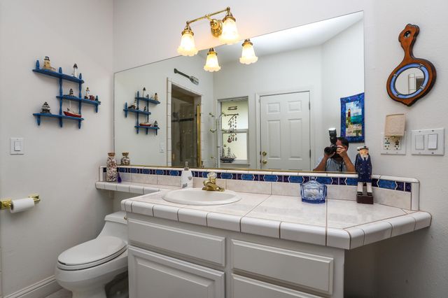 6639 Riata Drive, Redding, CA 96002