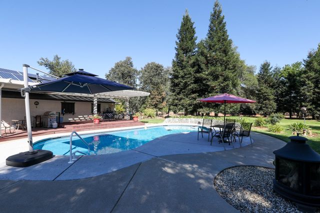 6639 Riata Drive, Redding, CA 96002