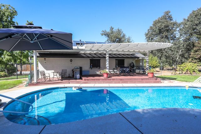 6639 Riata Drive, Redding, CA 96002