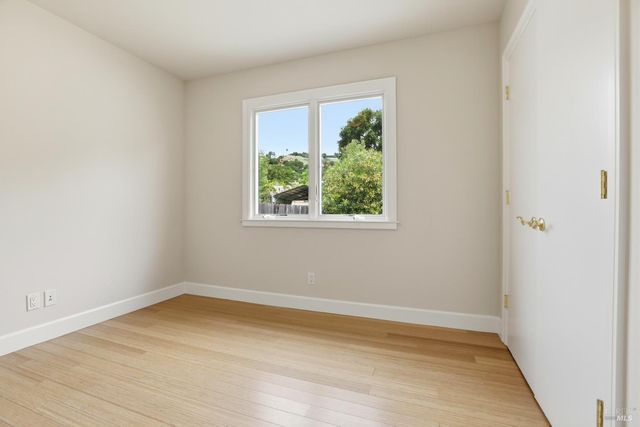 2166 5th Ave, San Rafael, CA 94901