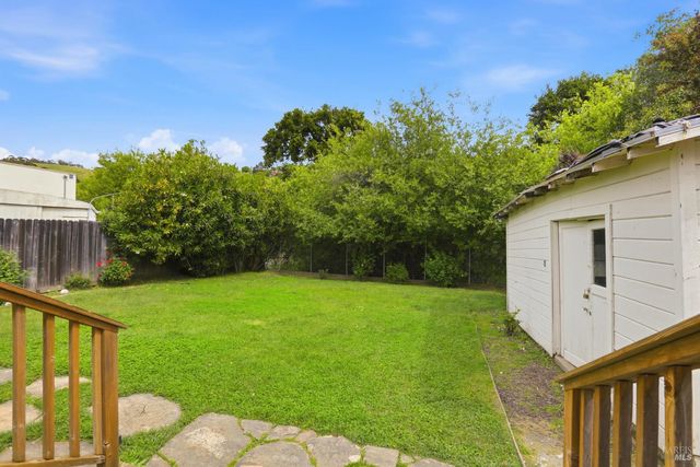 2166 5th Ave, San Rafael, CA 94901