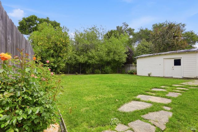 2166 5th Ave, San Rafael, CA 94901