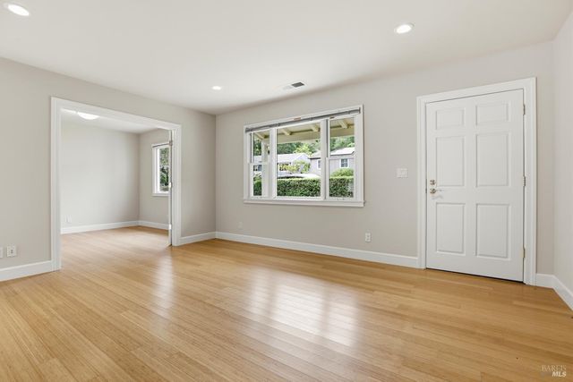 2166 5th Ave, San Rafael, CA 94901