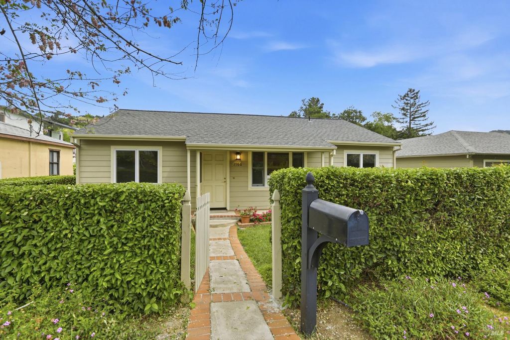 2166 5th Ave, San Rafael, CA 94901